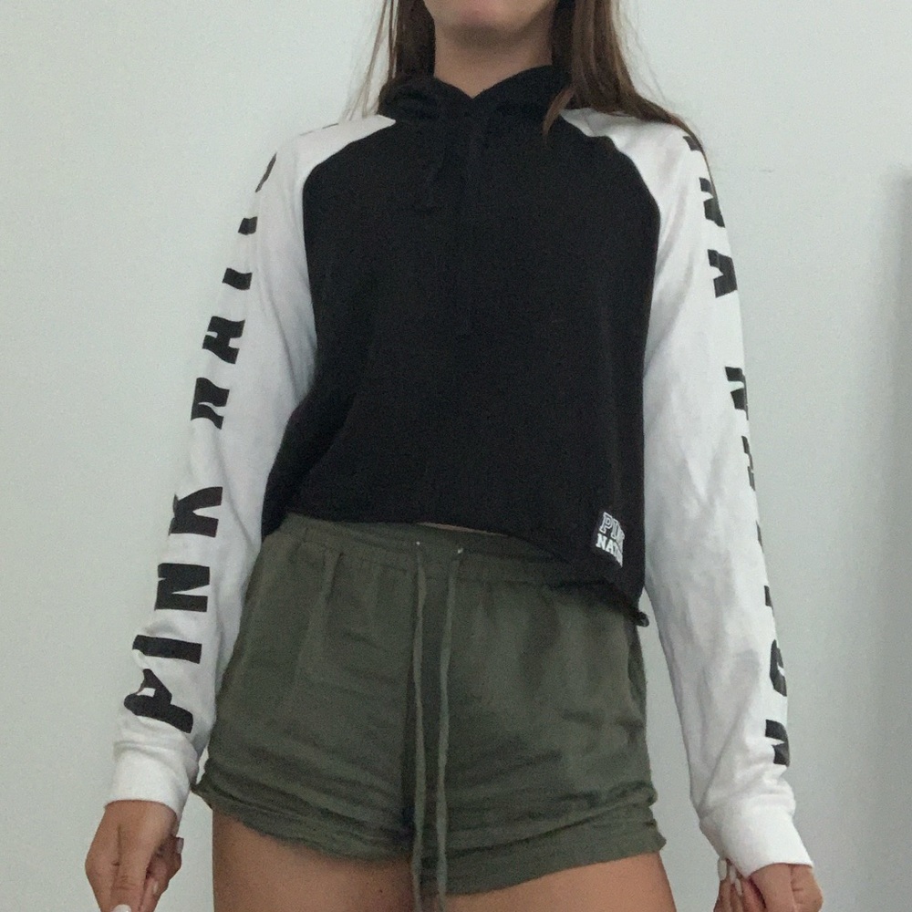 BUNDLE TWO PINK CROP SWEATSHIRTS